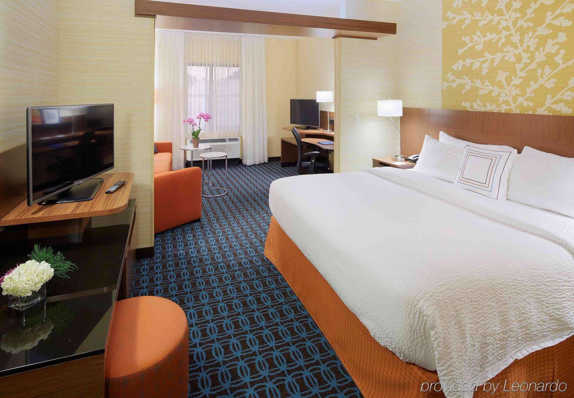 Fairfield Inn & Suites By Marriott Springfield Northampton/Amherst Exterior foto